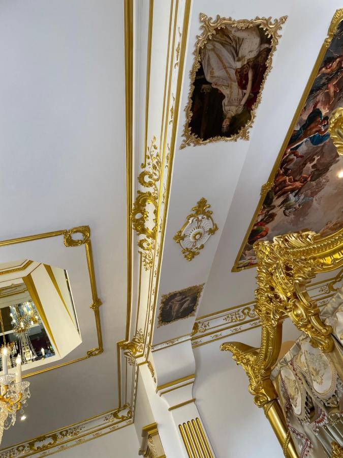 Suite Imperiale Eglise Du Couvent Narbonne Buitenkant foto