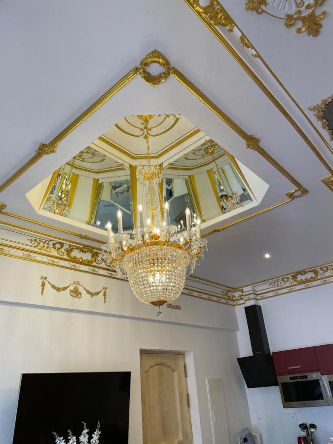 Suite Imperiale Eglise Du Couvent Narbonne Buitenkant foto