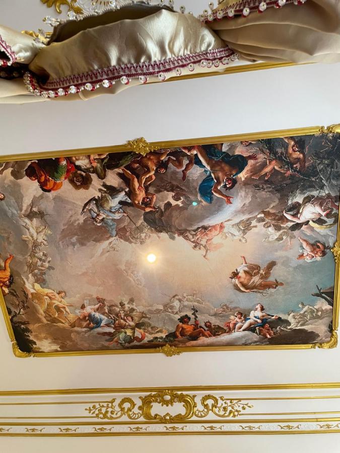 Suite Imperiale Eglise Du Couvent Narbonne Buitenkant foto