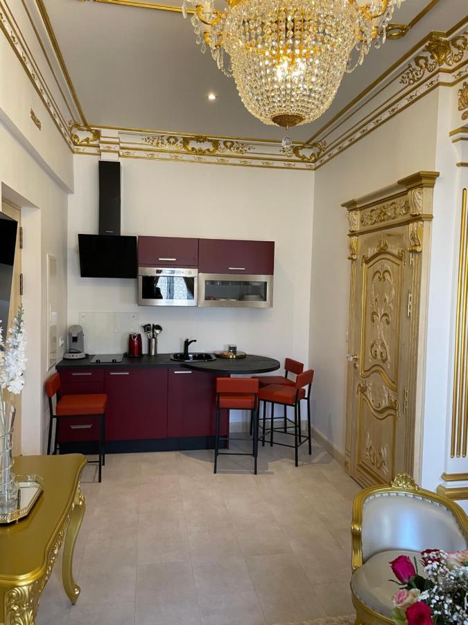 Suite Imperiale Eglise Du Couvent Narbonne Buitenkant foto